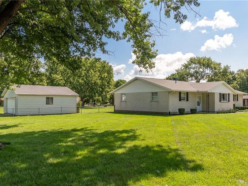 433 Kent Road, Tipp City, OH 45371 Photo 5