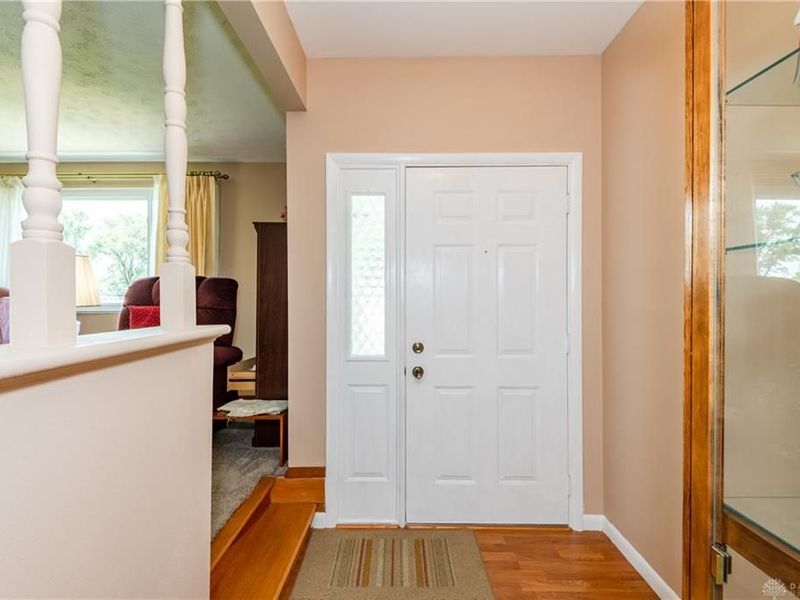 433 Kent Road, Tipp City, OH 45371 Photo 6