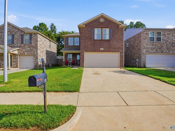 194 Green Garden Drive, Harvest, AL 35749