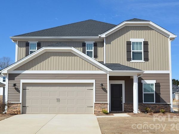 1537 Harper Landing Boulevard , Stanley, NC 28164