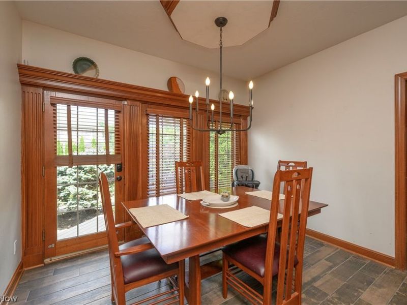 827 Mesa Verde Drive, Barberton, OH 44203 Photo 21