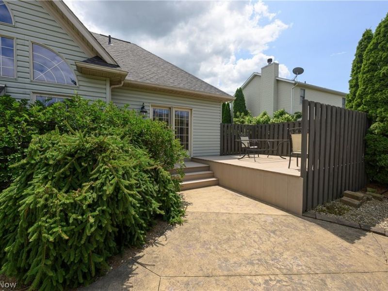827 Mesa Verde Drive, Barberton, OH 44203 Photo 7