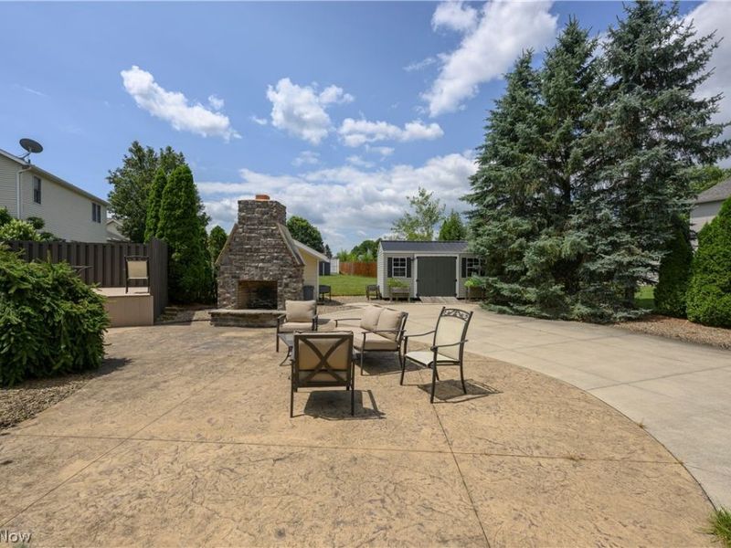 827 Mesa Verde Drive, Barberton, OH 44203 Photo 8