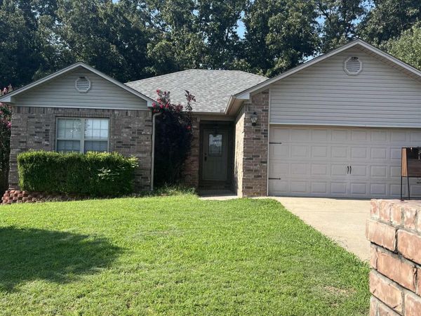 22 Birchwood Drive, Ward, AR 72176