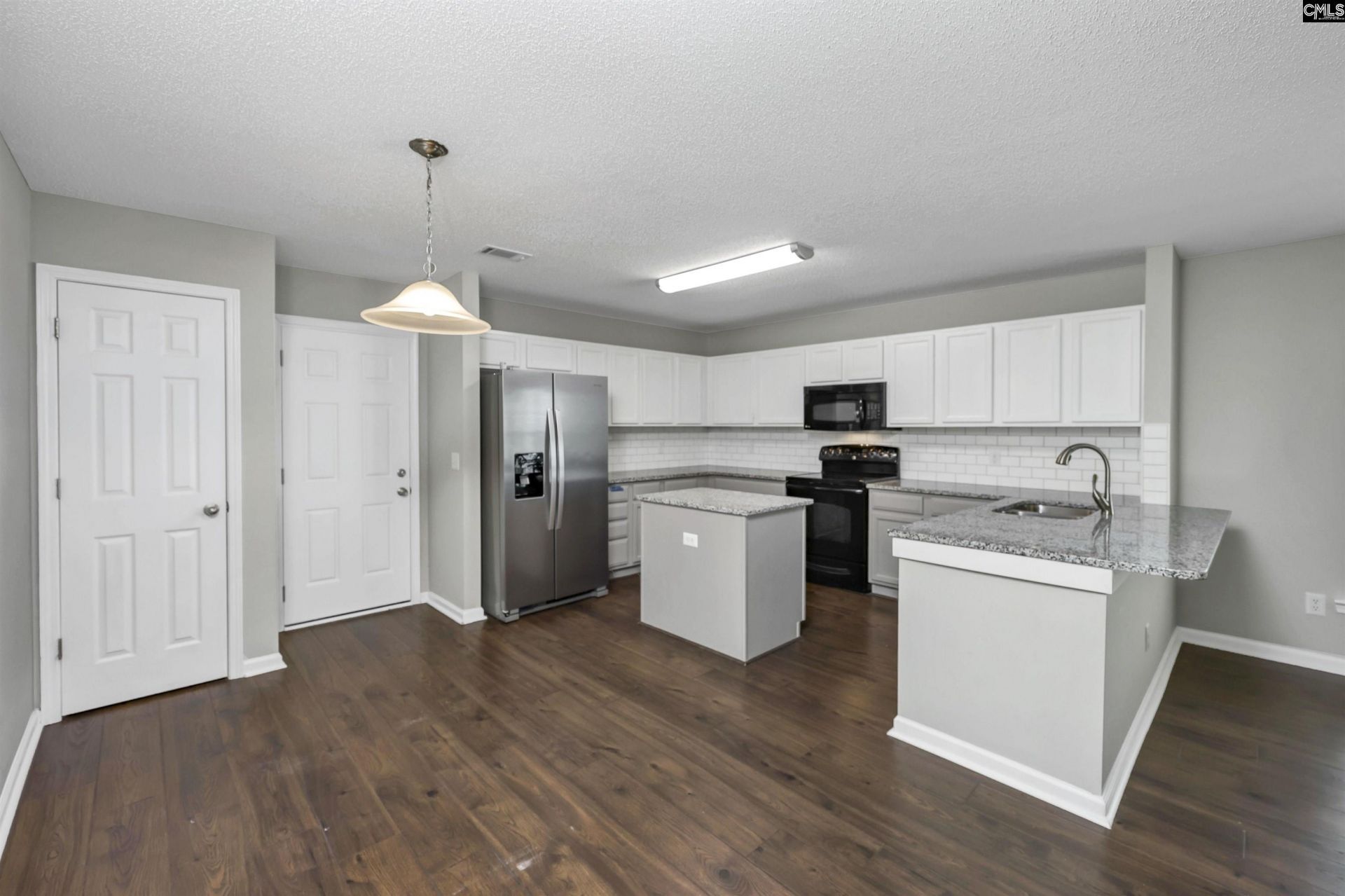 301 Bracken Drive  Photo 5