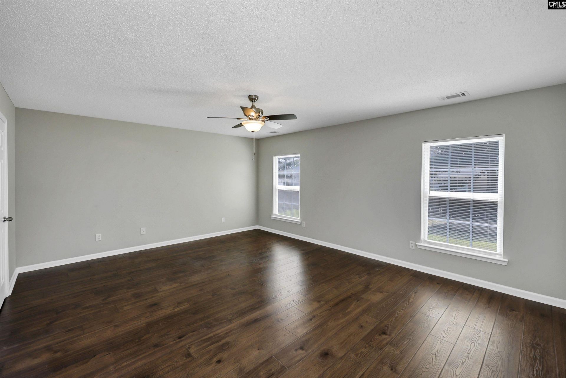 301 Bracken Drive  Photo 9