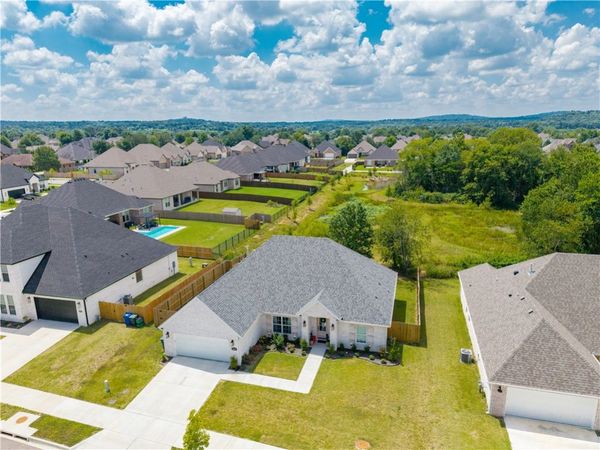 3503 E Lexus Drive , Fayetteville, AR 72764