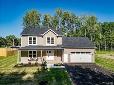 26 Rosalind Dr , Angola, NY 14006