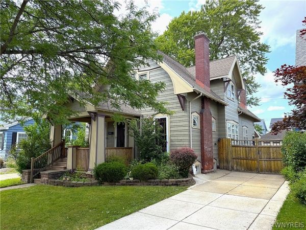 25 Palmer Avenue , Buffalo, NY 14217