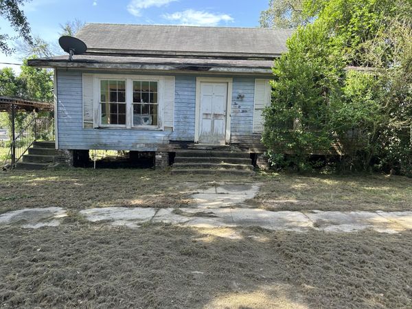 203 W 10th Ave., Lumberton, MS 39455