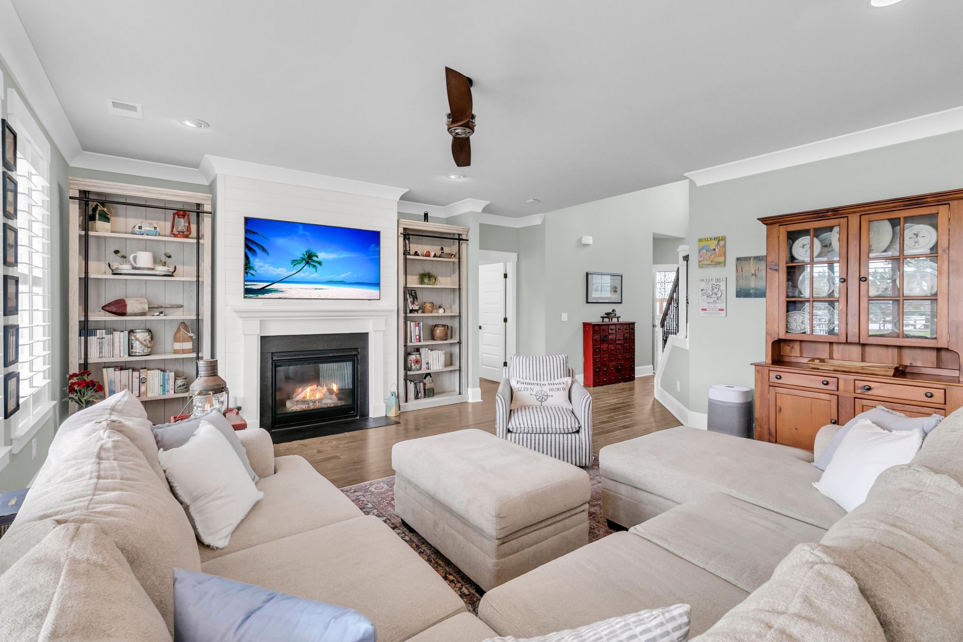 562 Pontoon Road Photo 11