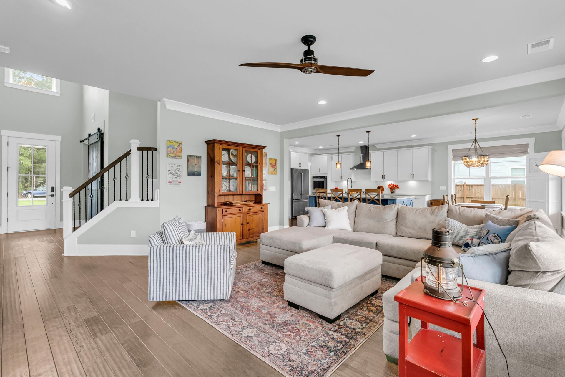 562 Pontoon Road Photo 12
