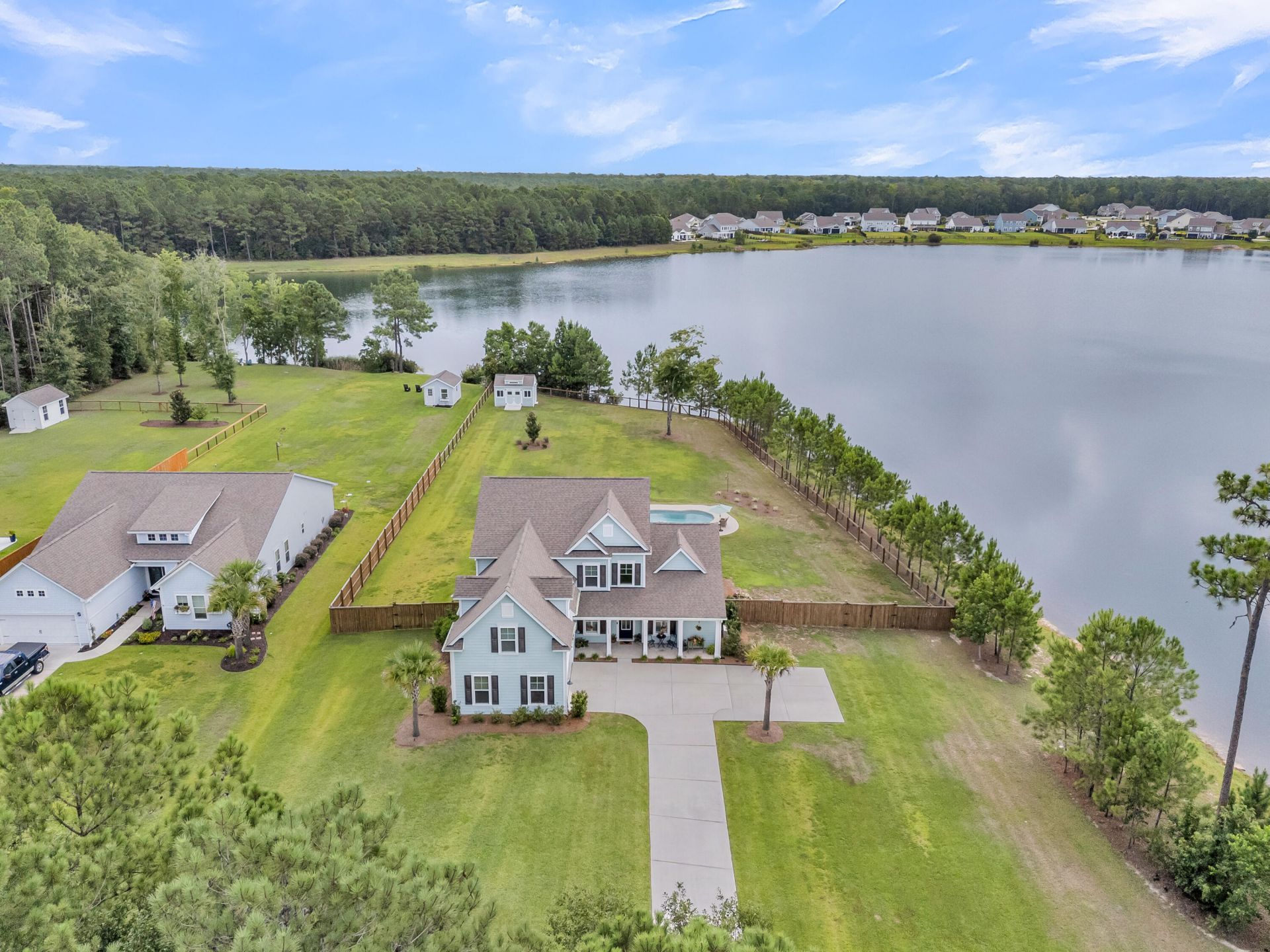 562 Pontoon Road Photo 18