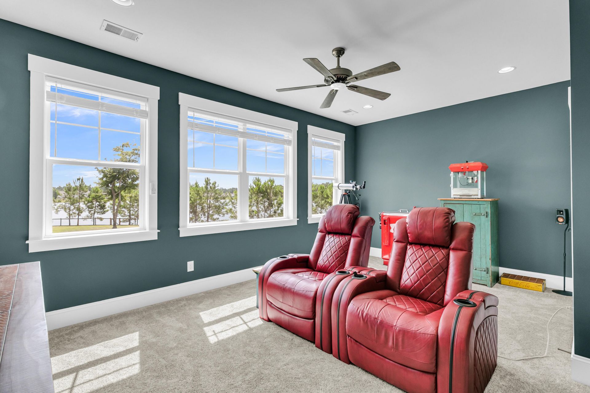 562 Pontoon Road Photo 30