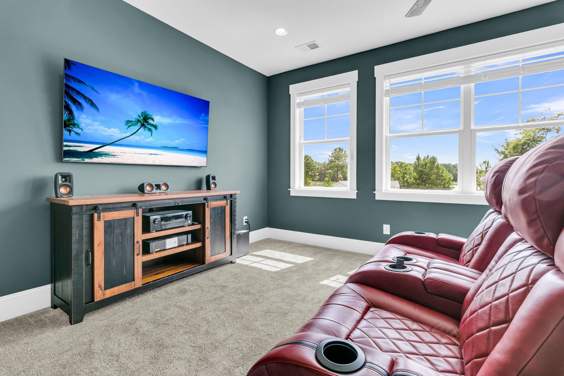562 Pontoon Road Photo 31