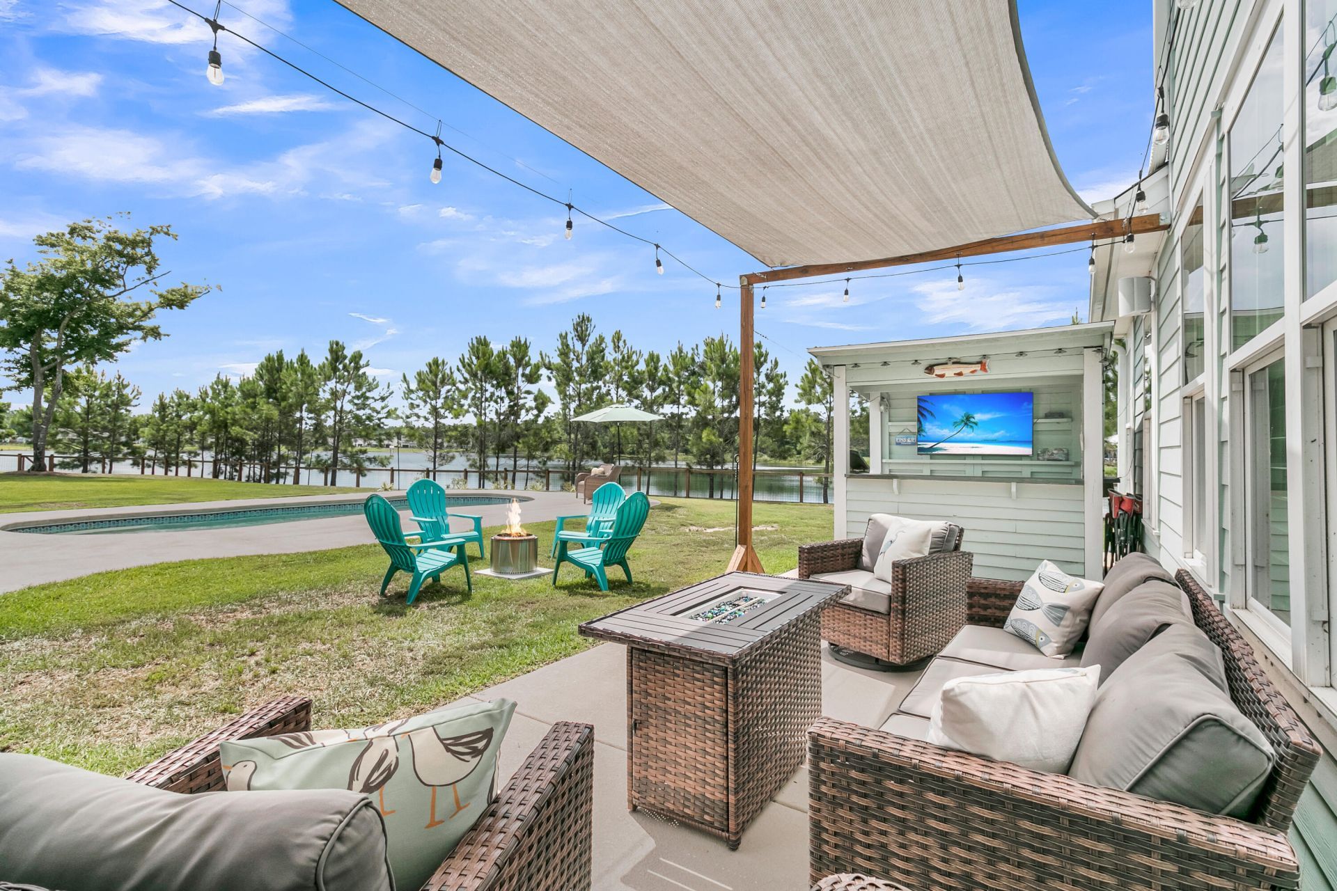 562 Pontoon Road Photo 36