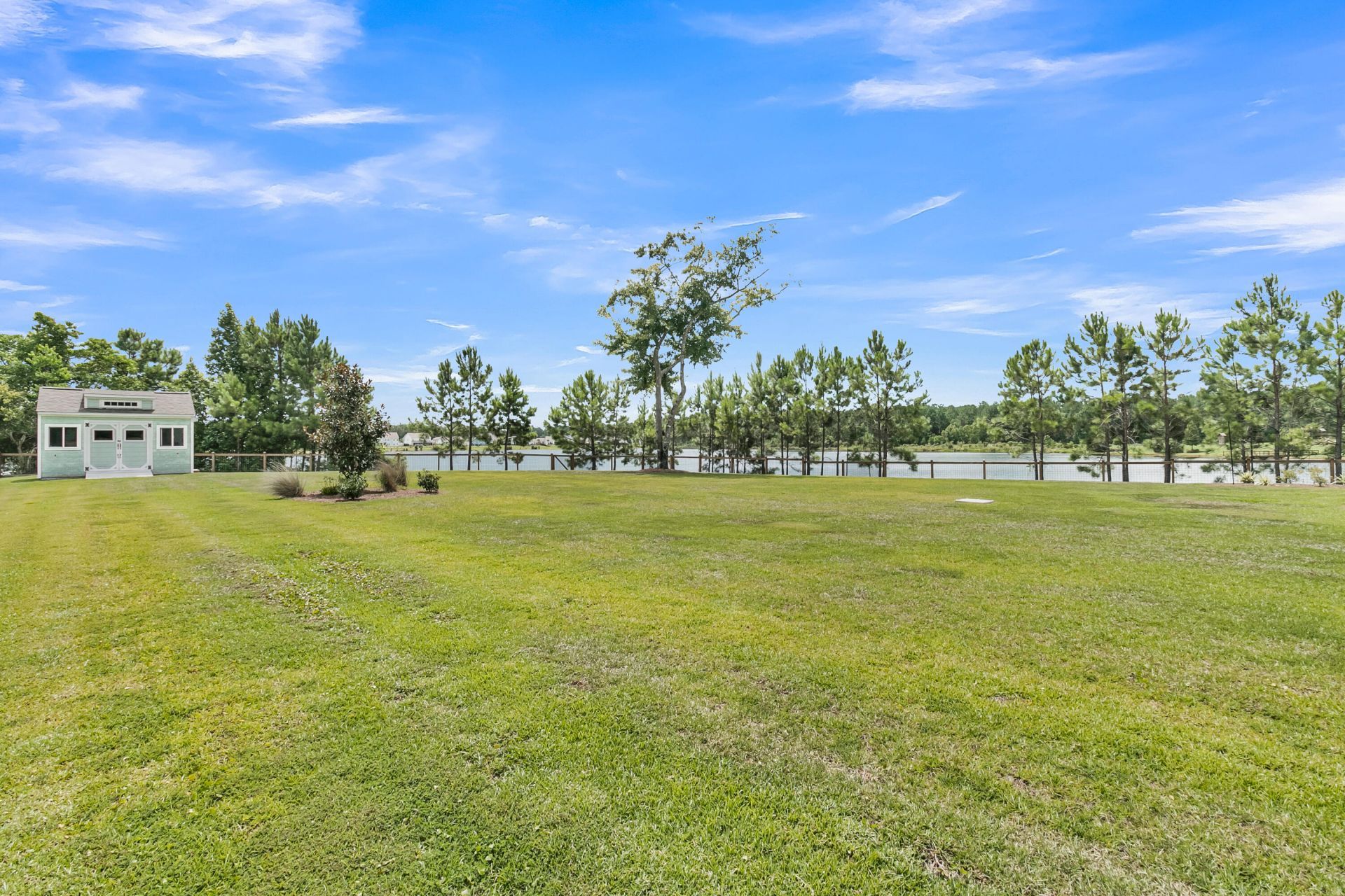 562 Pontoon Road Photo 38