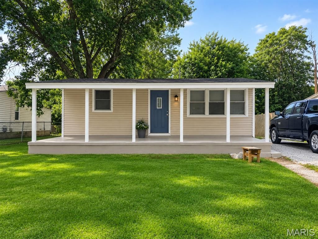 2149 Miracle Avenue , Granite City, IL 62040 Main Photo