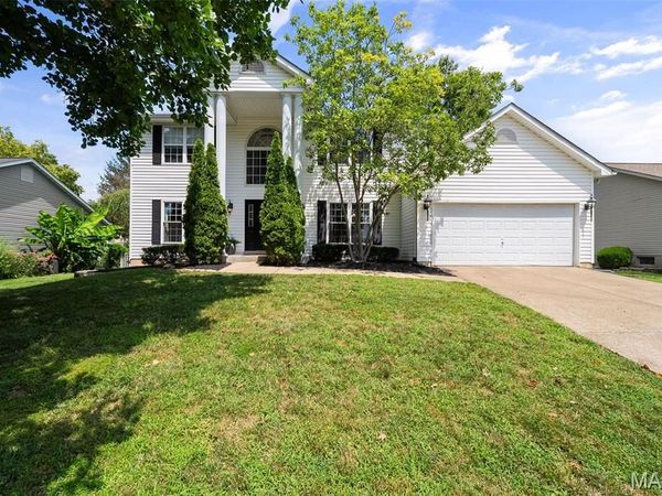 876 Emerald Place Drive, St Charles, MO 63304