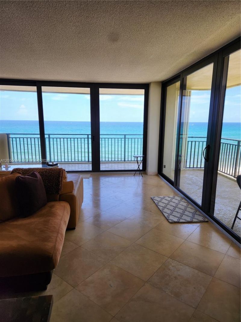 5460 N Ocean Dr, Unit 4B, Singer Island, FL 33404 Photo