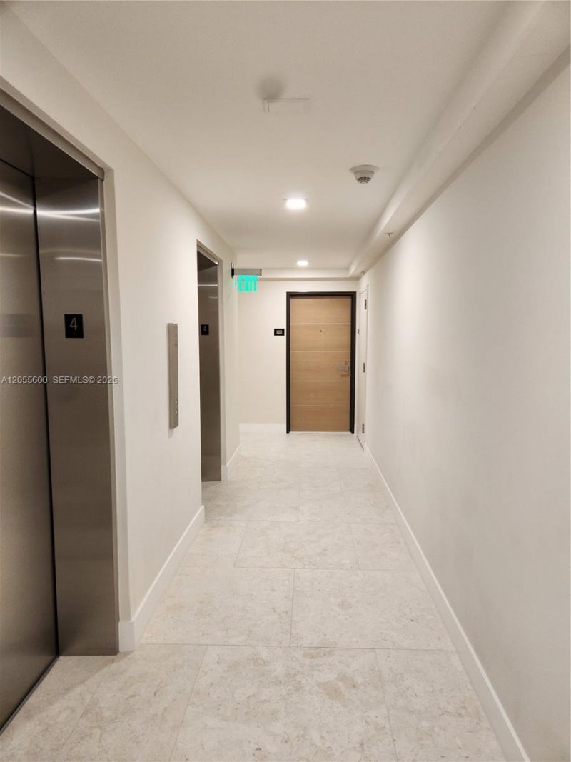5460 N Ocean Dr, Unit 4B, Singer Island, FL 33404 Photo