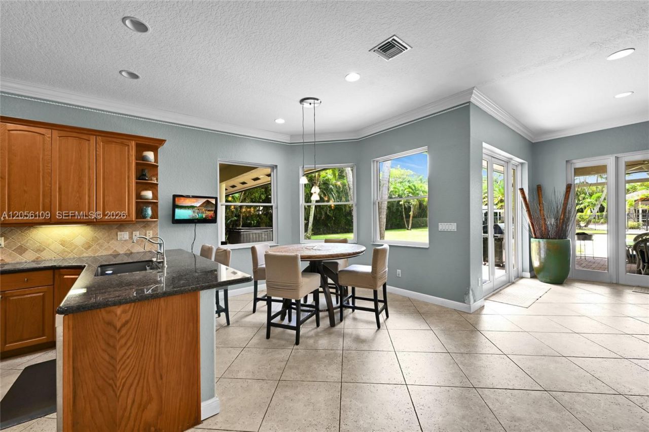 11070 SW 52nd Ct, Davie, FL 33328 Photo