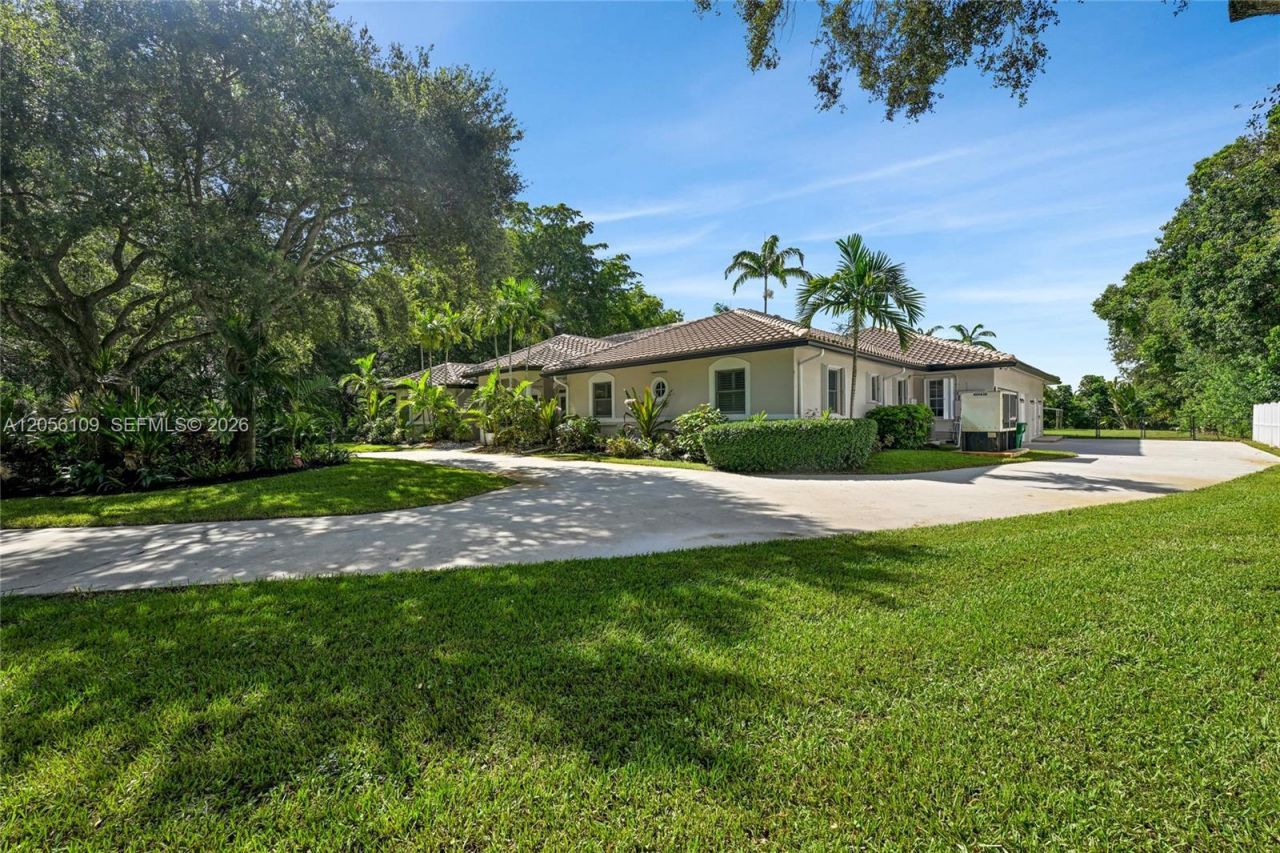 11070 SW 52nd Ct, Davie, FL 33328 Photo