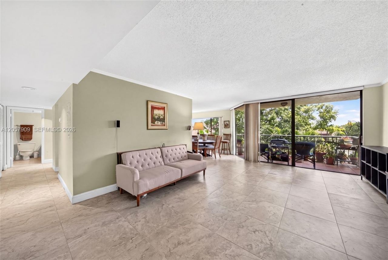 6666 SW 115th Ct , Unit 301, Miami, FL 33173 Photo