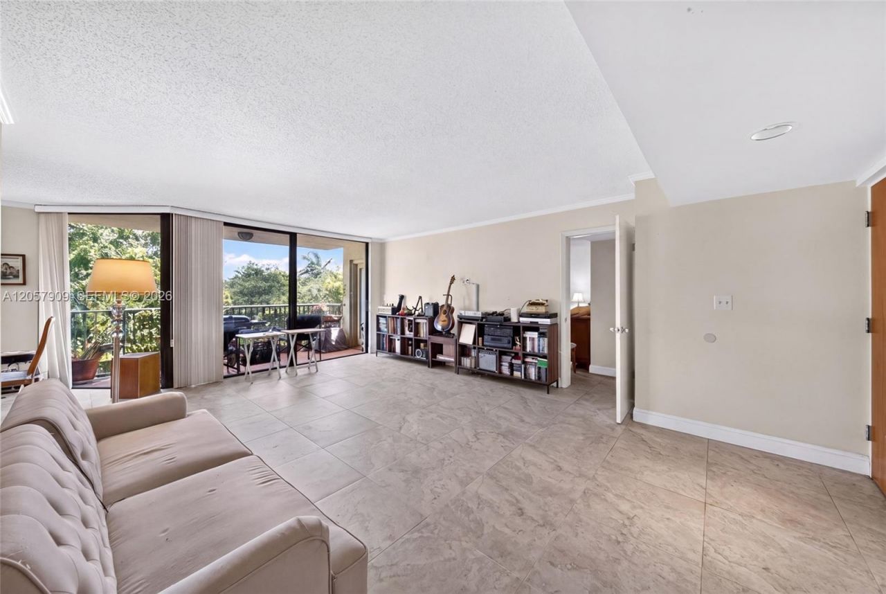 6666 SW 115th Ct , Unit 301, Miami, FL 33173 Photo