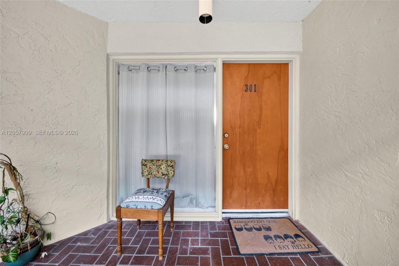 6666 SW 115th Ct , Unit 301, Miami, FL 33173 Photo
