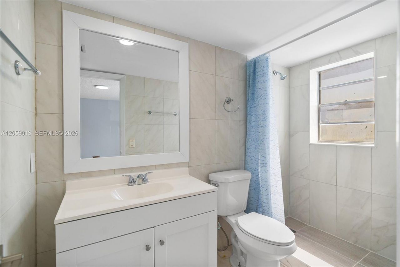 7620 Carlyle Ave , Unit 206, Miami Beach, FL 33141 Photo