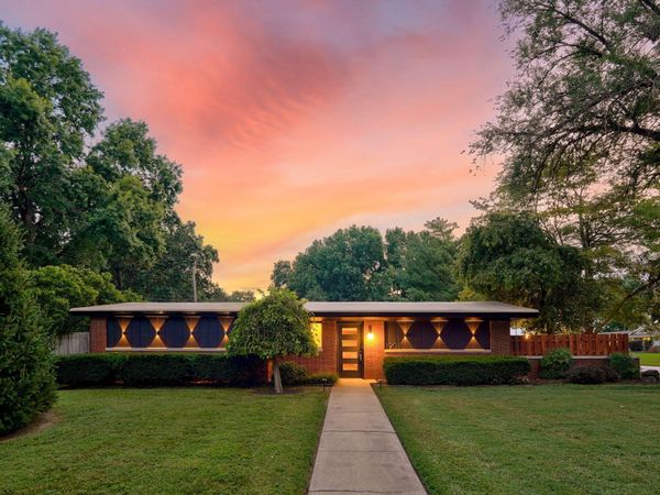1901 S Cedarbrook Avenue , Springfield, MO 65804