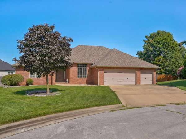 4855 S Blakey Court, Springfield, MO 65810