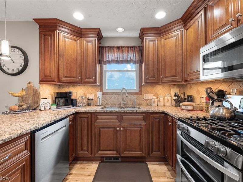 156 Joshua Drive , Rittman, OH 44270 Photo 12