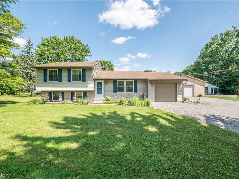 6142 Fairview Road, Austintown, OH 44515 Photo 1