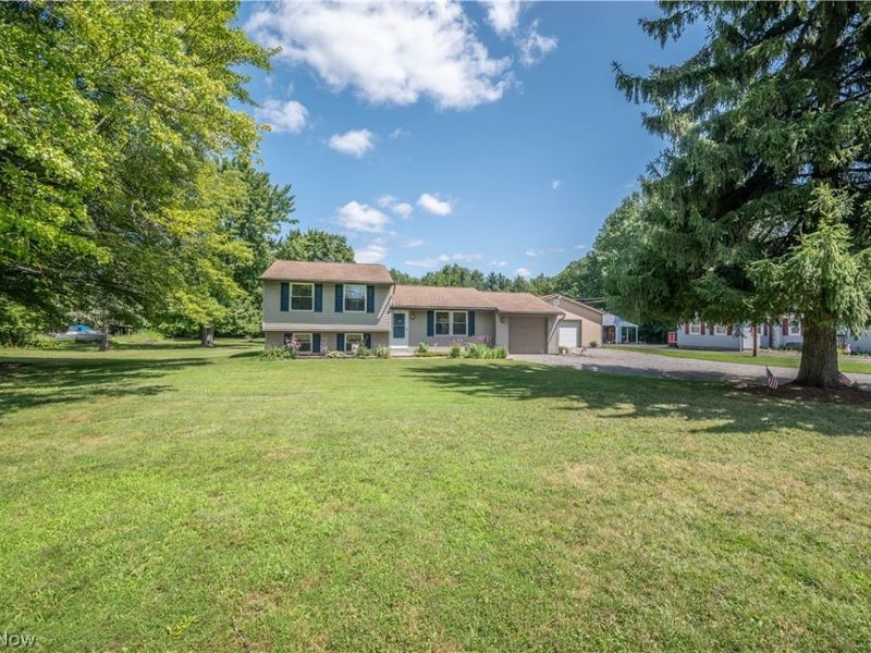 6142 Fairview Road, Austintown, OH 44515 Photo 2