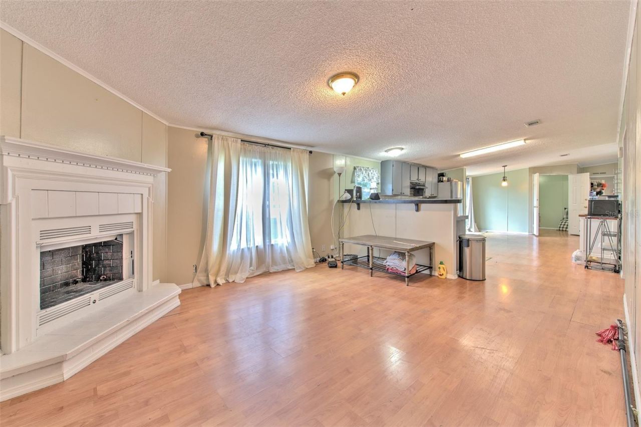 1606 N Kingsway Rd , Seffner, FL 33584 Photo