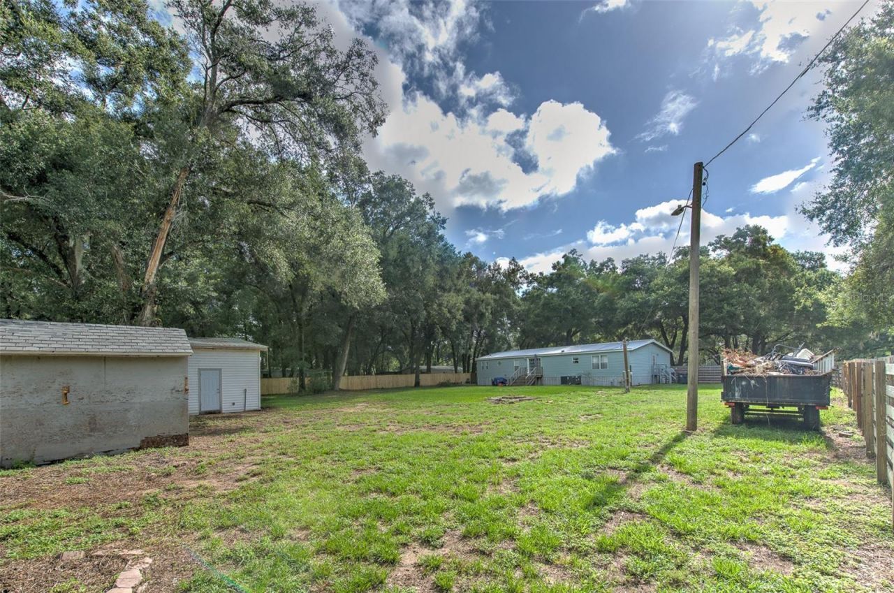 1606 N Kingsway Rd , Seffner, FL 33584 Photo