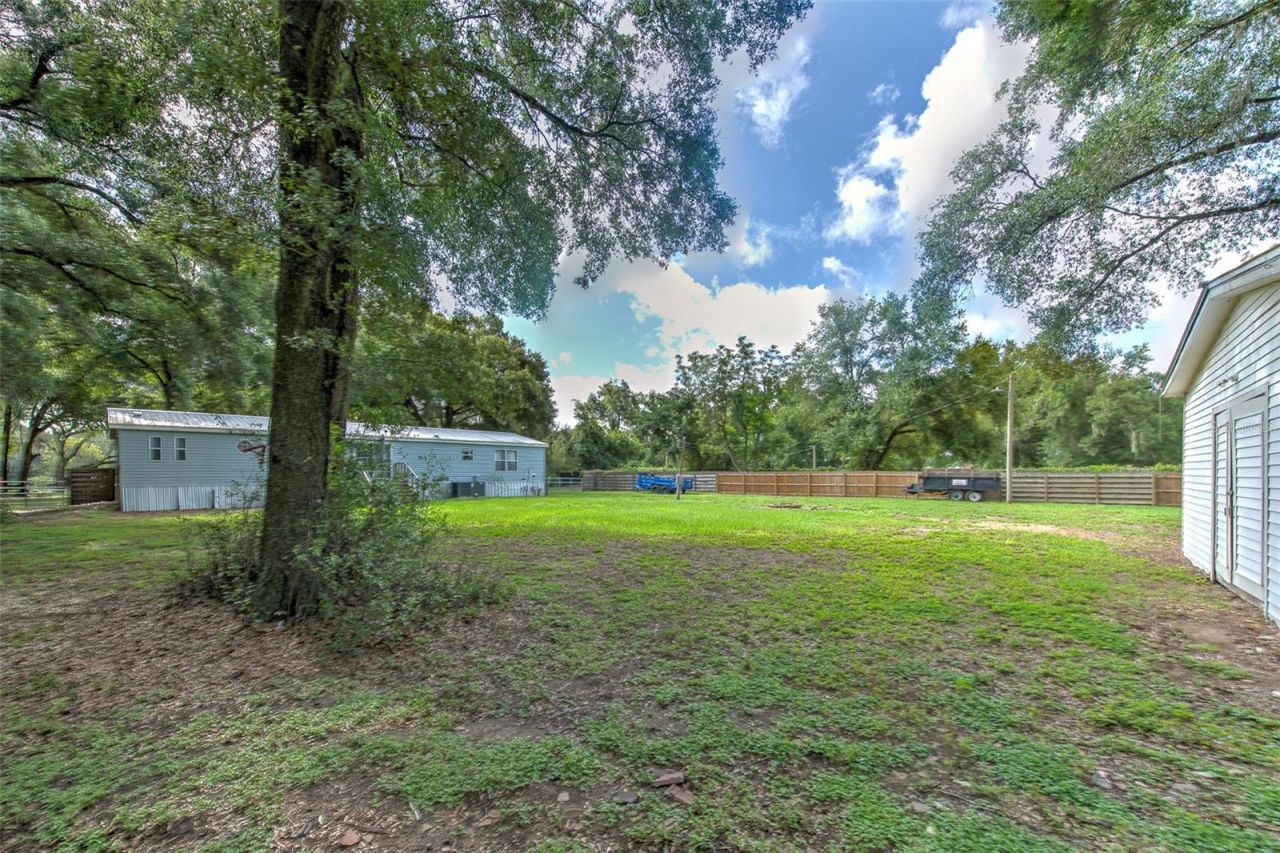 1606 N Kingsway Rd , Seffner, FL 33584 Photo