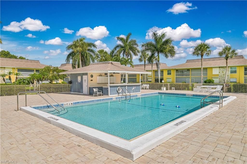 351 Charlemagne Blvd, Unit 105A, Naples, FL 34112 Photo