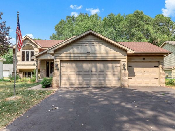 397 Viking Drive E, Little Canada, MN 55117
