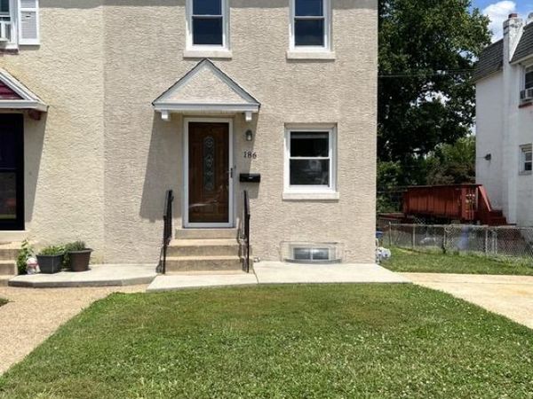 186 CRUM CREEK DRIVE , WOODLYN, PA 19094