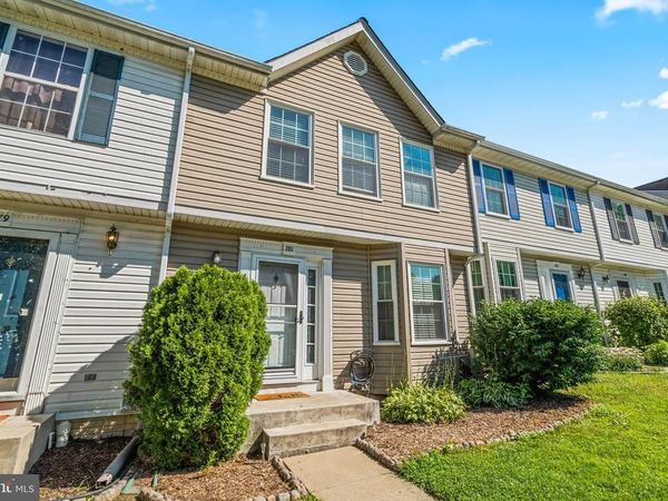 781 MEDINAH CIRCLE, WESTMINSTER, MD 21158