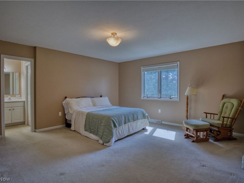 1108 Shadow Ridge Drive, Niles, OH 44446 Photo 12