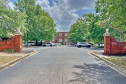 705 Maple Street  photo 4