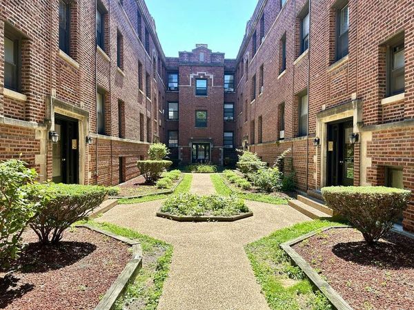 931.5 W Sunnyside Avenue , Unit 2E, Chicago, IL 60640