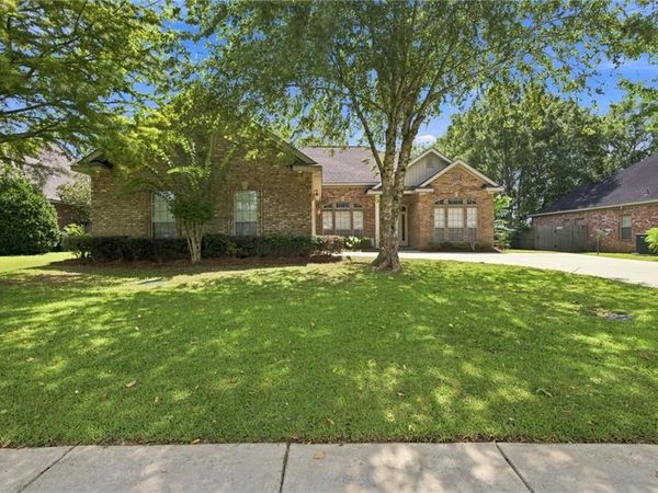2885 Richmond Drive , Mobile, AL 36695
