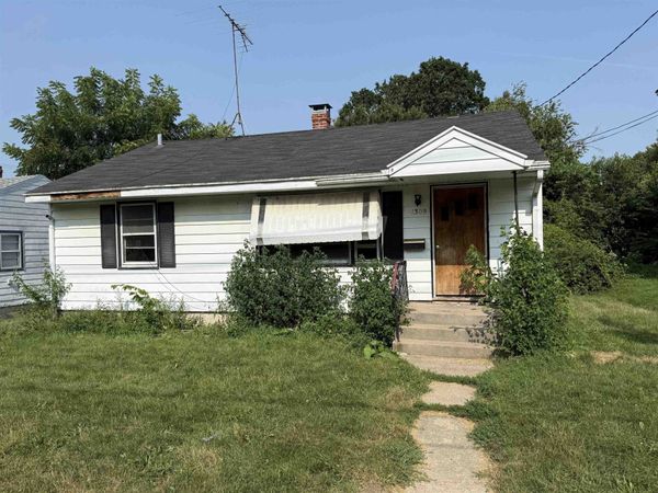 1309 S Float Avenue, FREEPORT, IL 61032