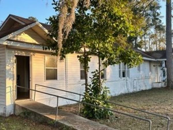 879 SW ARLINGTON BLVD, Lake City, FL 32025