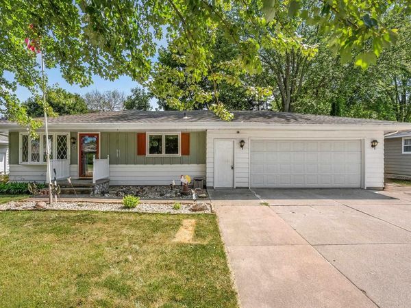 533 WILDWOOD DRIVE, Kaukauna, WI 54130